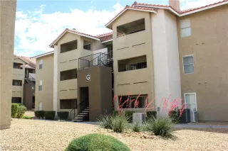 Photo #2: 2103702 Listing
