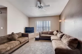 Photo #1: 2103711 Listing 