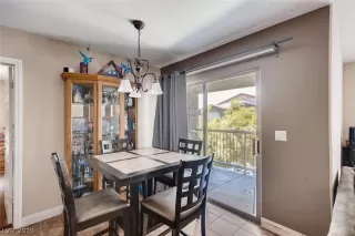 Photo #2: 2103711 Listing 