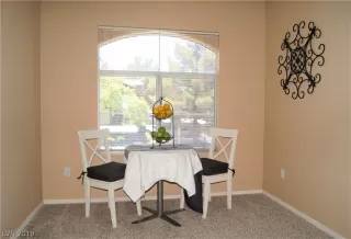 Photo #4: 2103739 Listing 