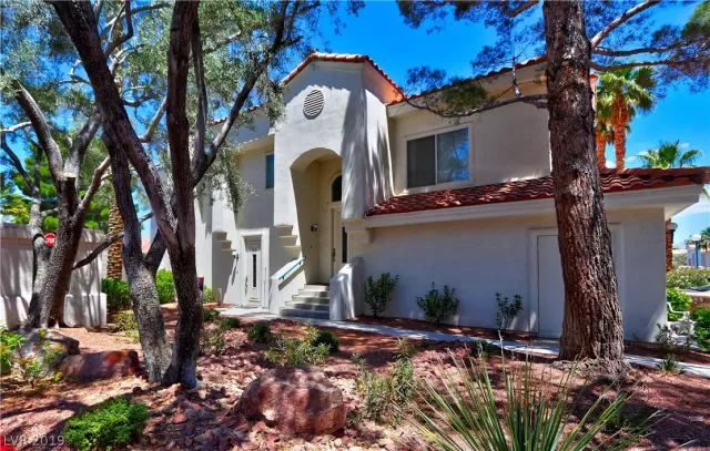 MLS: 2103766 Condo For Sale