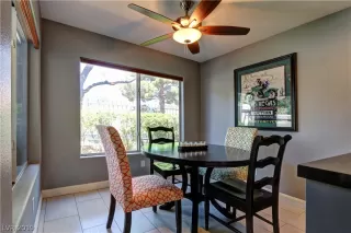 Photo #6: 2103766 Listing