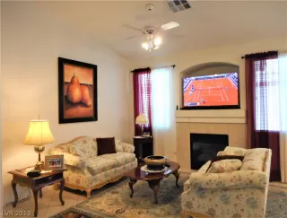 Photo #3: 2103873 Listing 