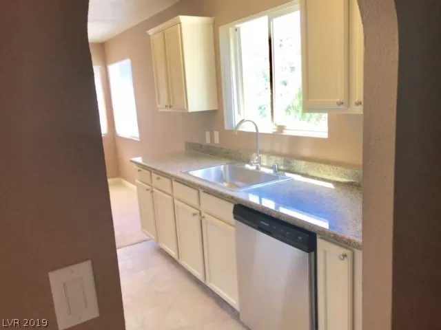 MLS: 2103934 Condo For Sale