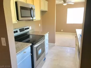 Photo #3: 2103934 Listing 