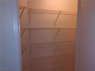 Photo #6: 2103954 Listing 