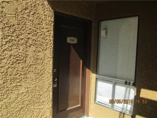 Photo #2: 2104040 Listing