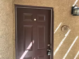 Photo #1: 2104097 Listing