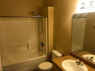 Photo #5: 2104097 Listing