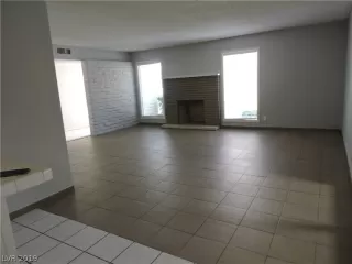 Photo #2: 2104112 Listing 