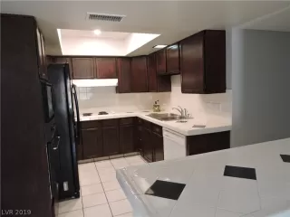 Photo #6: 2104112 Listing 