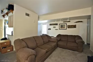 Photo #6: 2104123 Listing