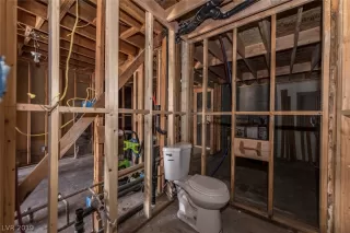 Photo #4: 2104170 Listing 