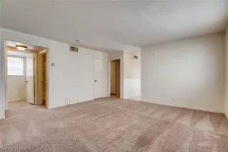 Photo #2: 2104179 Listing 