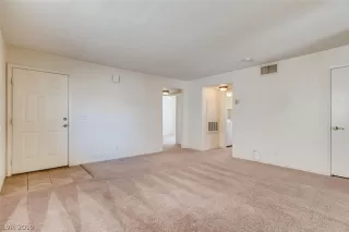 Photo #3: 2104179 Listing 