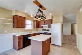 Photo #4: 2104179 Listing 