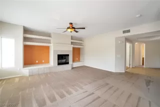 Photo #5: 2104196 Listing