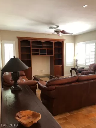 Photo #2: 2104273 Listing 