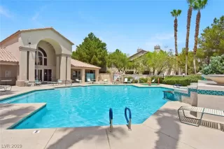 Photo #2: 2104280 Listing