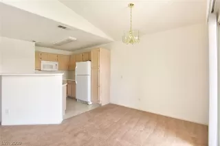 Photo #3: 2104280 Listing