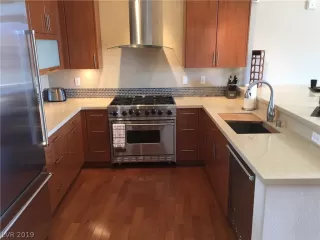 Photo #2: 2104347 Listing 