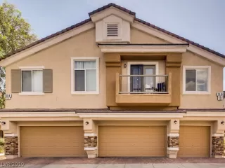 Photo #1: 2104436 Listing 