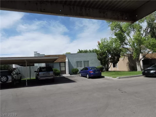 MLS: 2104448 Condo For Sale