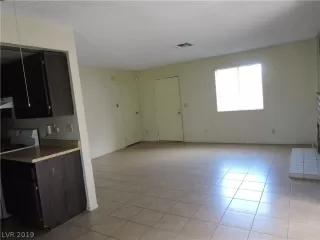 Photo #2: 2104448 Listing 
