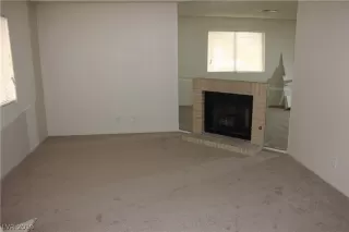 Photo #5: 2104455 Listing 