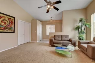 Photo #2: 2104475 Listing