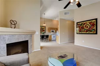 Photo #3: 2104475 Listing