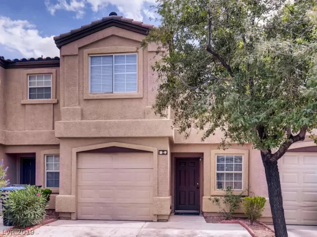 MLS: 2104476 Condo For Sale