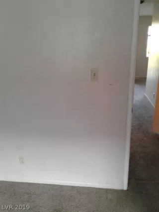 Photo #2: 2104492 Listing 