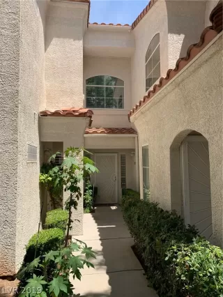 Photo #1: 2104544 Listing 