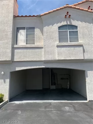 Photo #3: 2104544 Listing 