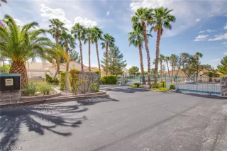 Photo #1: 2104550 Listing 