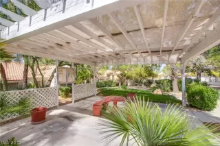 Photo #3: 2104550 Listing 