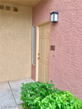 Photo #4: 2104580 Listing