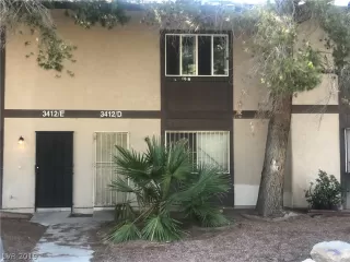 Photo #2: 2104634 Listing 