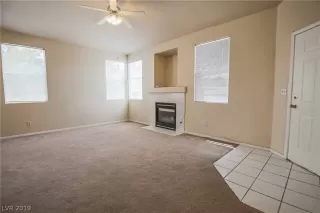 Photo #5: 2104706 Listing