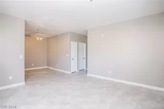 Photo #3: 2104773 Listing