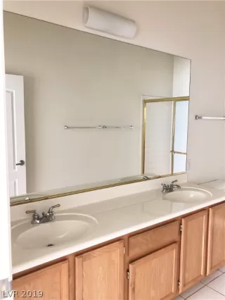 Photo #2: 2104812 Listing 