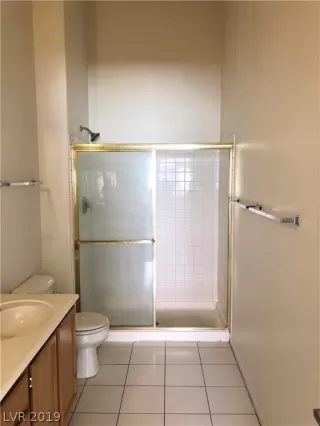 Photo #5: 2104812 Listing 