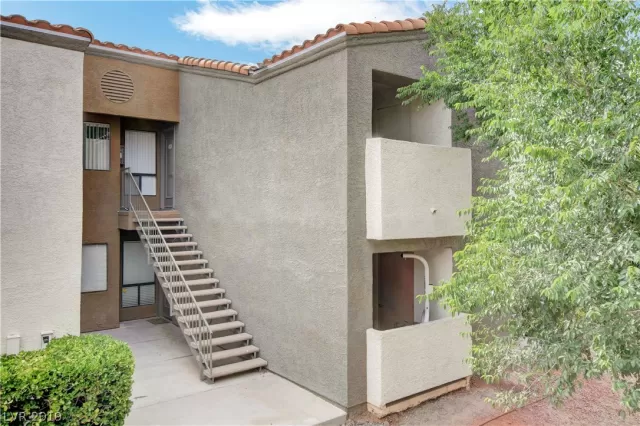 MLS: 2104824 Condo For Sale