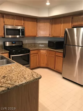 Photo #1: 2104834 Listing 