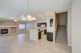 Photo #3: 2104861 Listing 
