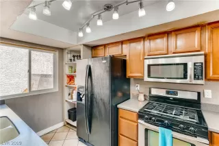 Photo #6: 2104862 Listing 