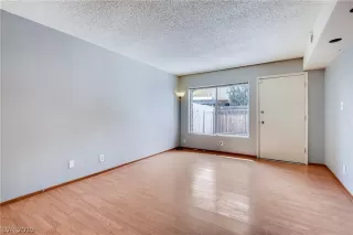 Photo #1: 2104947 Listing