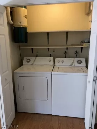 Photo #5: 2104947 Listing