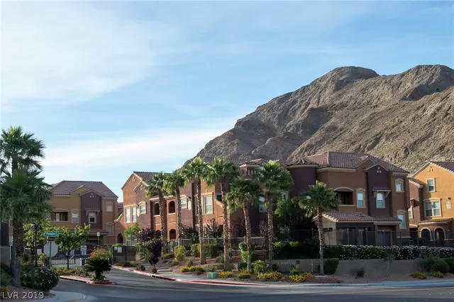 MLS: 2105030 Condo For Sale